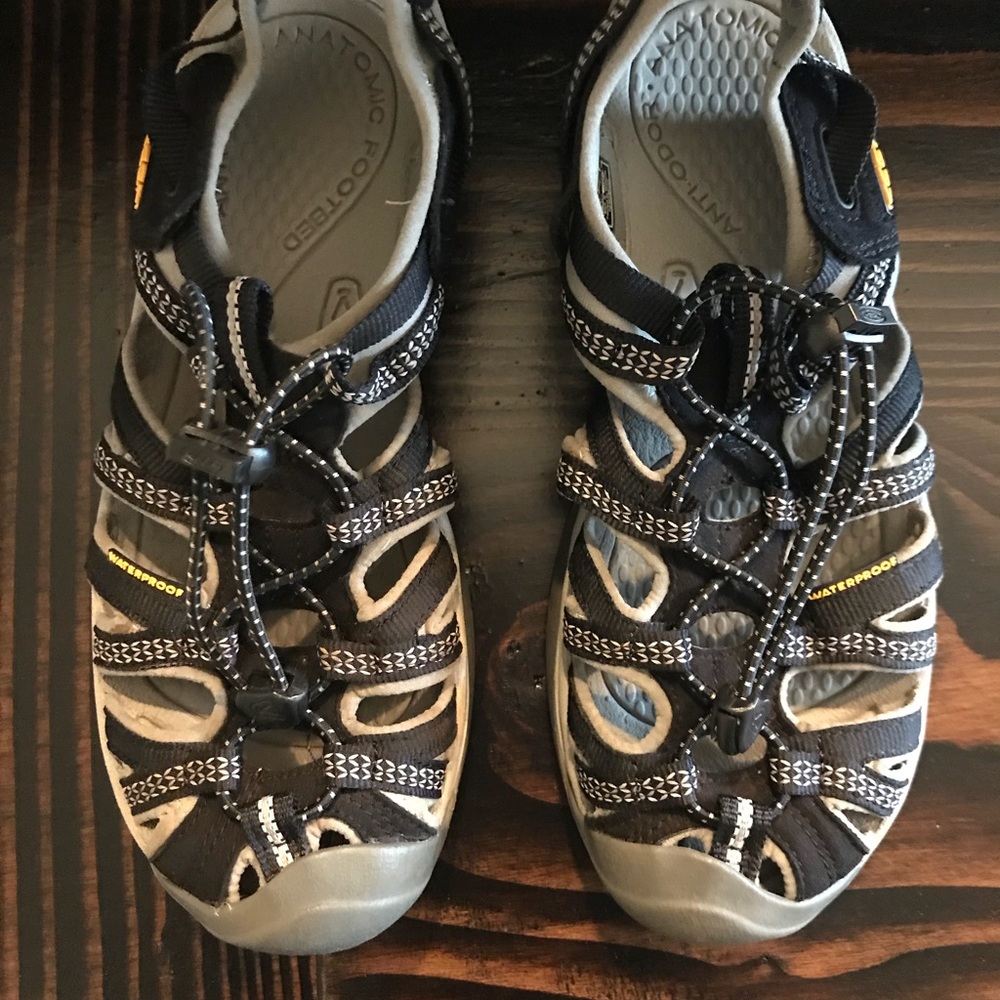 Keen women sports sandals